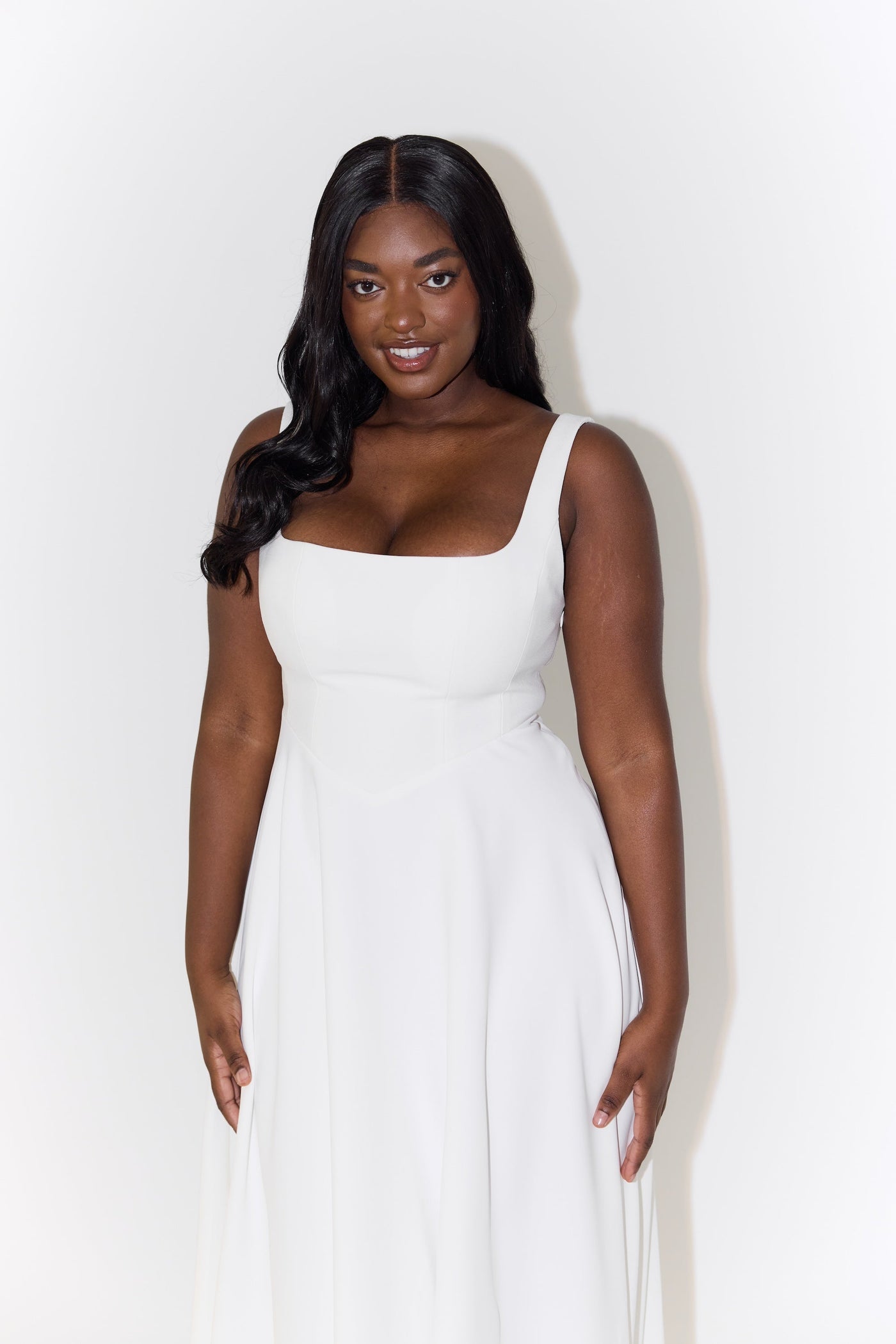 Amelia| Vestido Midi Flowy Atemporal